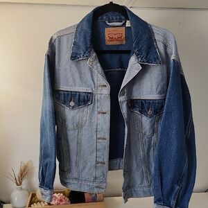 Levi's Two-Tone Blue Denim Jacket